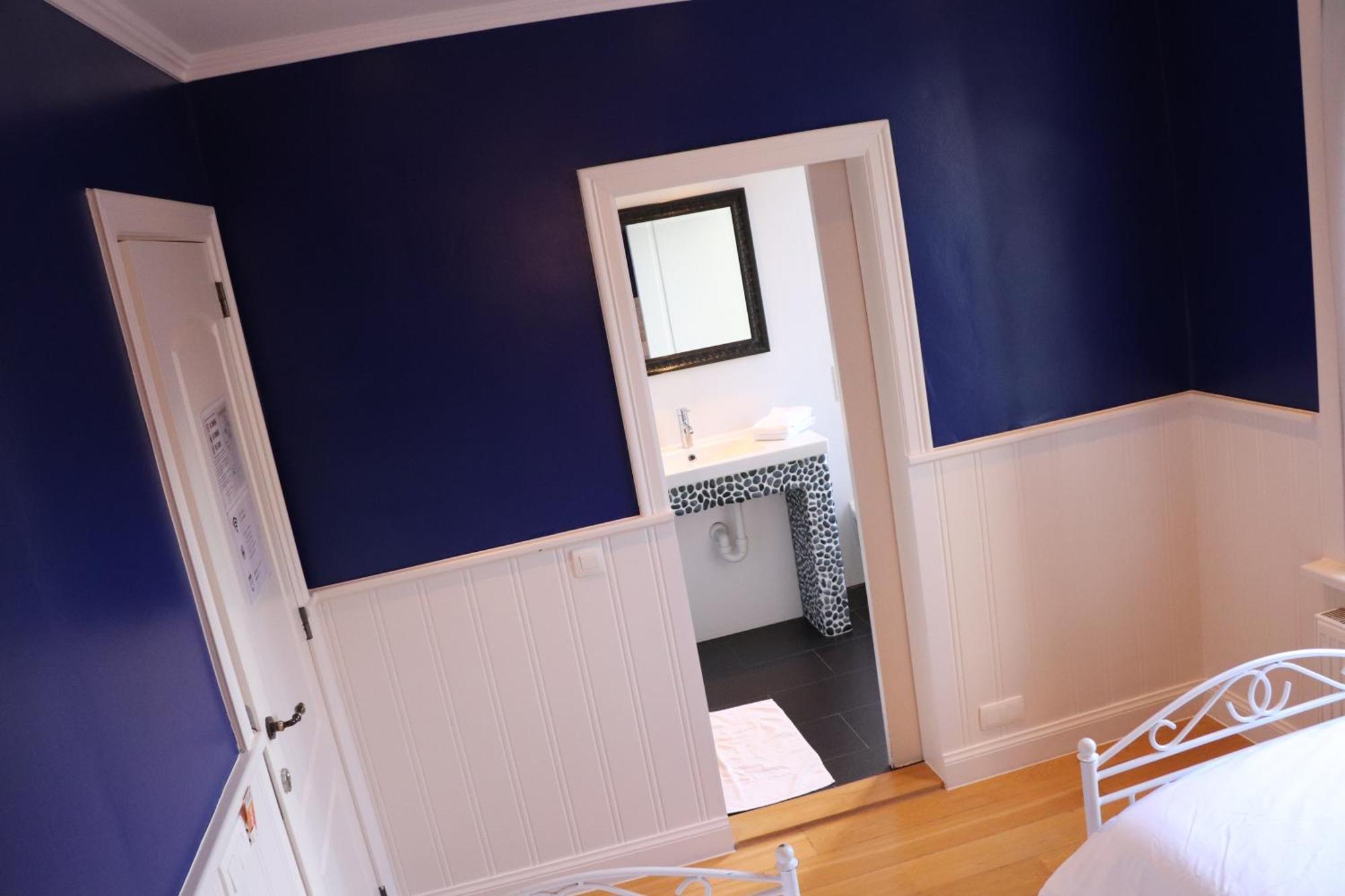 Hostel Lybeer Private Rooms Just For Two! Brugge Oda fotoğraf