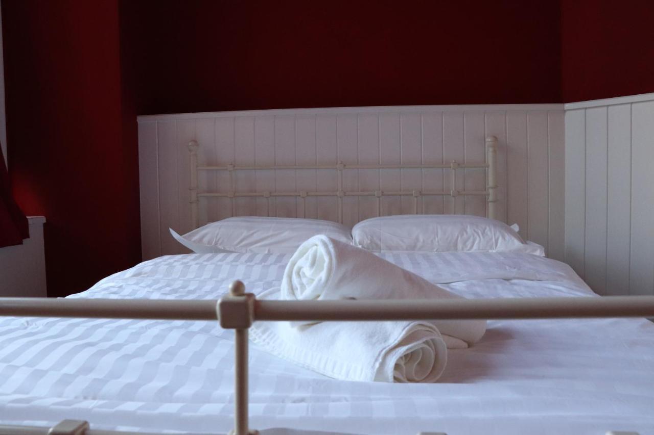 Hostel Lybeer Private Rooms Just For Two! Brugge Oda fotoğraf
